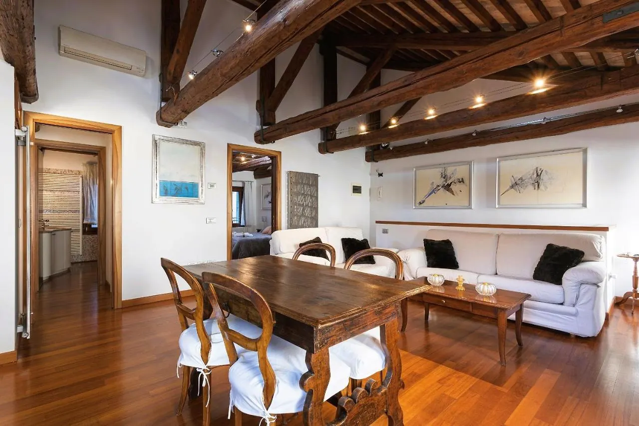 Apartamento San Marco Luxury Loft With Terrace Venecia 0*,